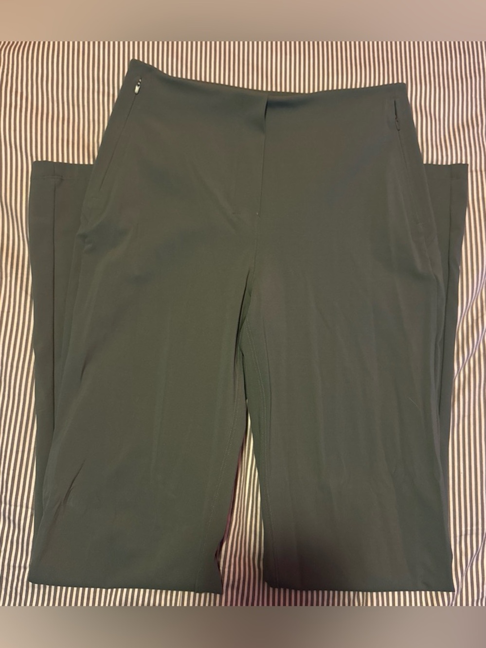 Lululemon pants size 6